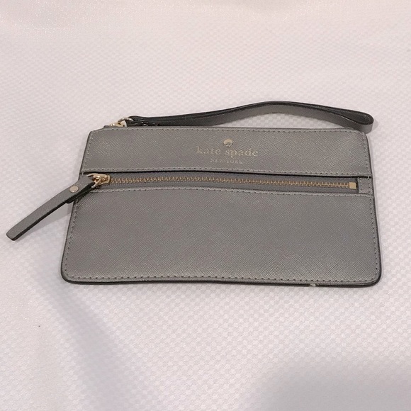 Kate Spade New York Mika’s Pond Bee Wristlet Color Silver - Picture 1 of 6